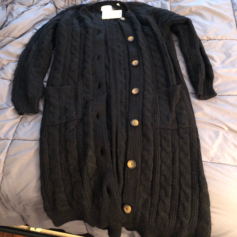 **SOLD** NWT Dôen Mesa Cardigan in Black - Picture 3 of 9